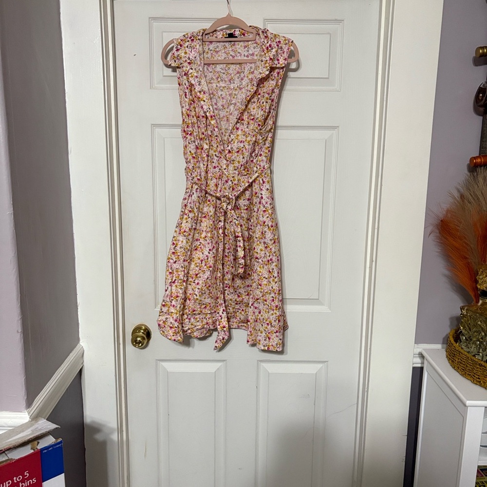 Torrid size 1 Pink and Yellow Floral Dress